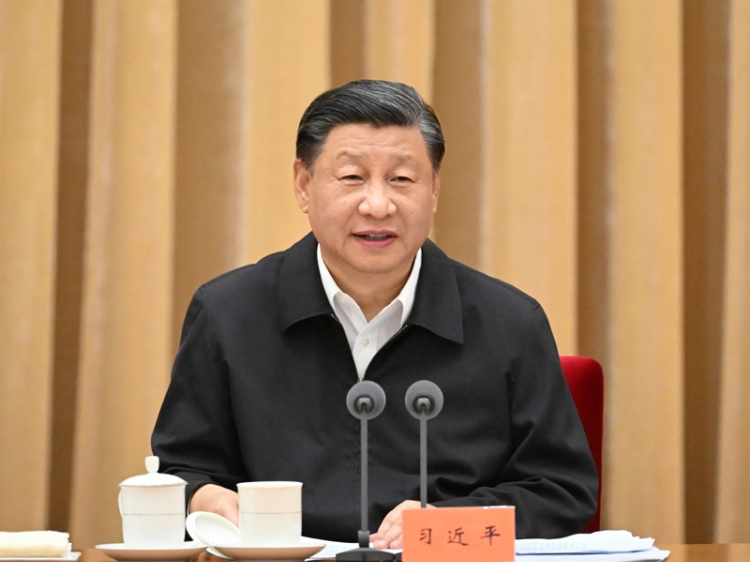 中共中央政治局召开会议 审议《关于进一步推动长江经济带高质量发展若干政策措施的意见》《中国共产党领导外事工作条例》 中共中央总书记习近平主持会议